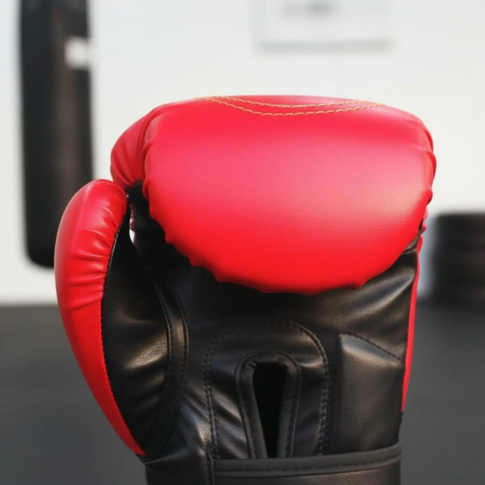 

Боксерские перчатки без пальцев из искусственной кожи, перчатки для ММА с полупальцевым дизайном, мишени для отработки ударов с мягкой подкладкой, с сильным захватом, экипировка для единоборств