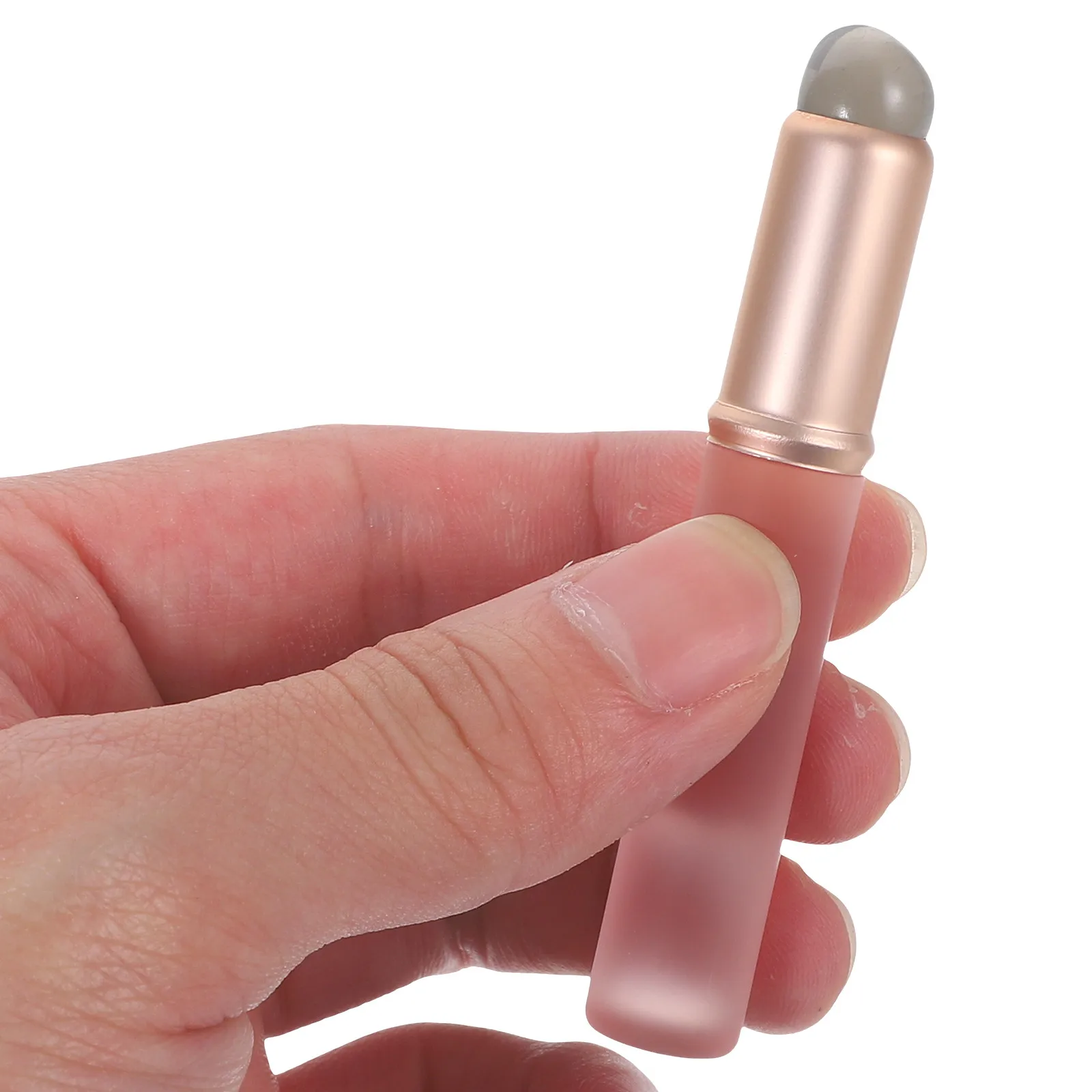 แปรงทาลิปสติก 2 ชิ้น สำหรับผู้หญิง แปรงแต่งหน้าแบบพกพาสำหรับลิปกลอส บาล์ม และครีม ใช้งานง่าย เหมาะกับทุกสภาพผิว