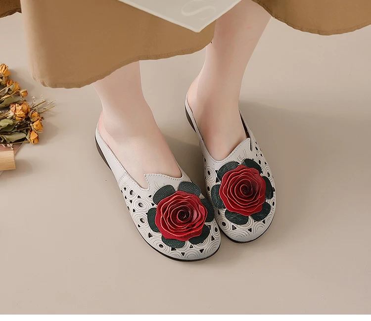 Neue große Blumen-Sandalen aus Rindsleder für Damen, Sommer-Mules mit Cut-Outs, niedrige Absätze, Retro-Luxus-Slipper-Sandalen, Slip-On-Schuhe für Damen – Detail 10