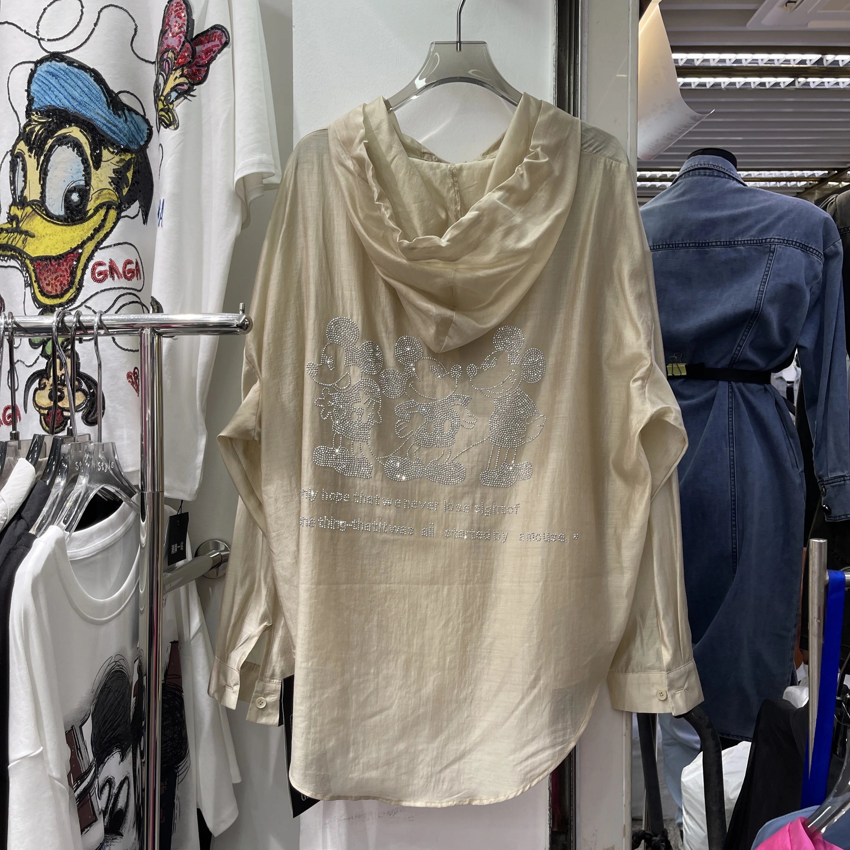Cartoon Diamond-encrusted Hooded Sunscreen Shirt Long-sleeved Women's European Goods 2025 Summer Loose-fitting Thin Top