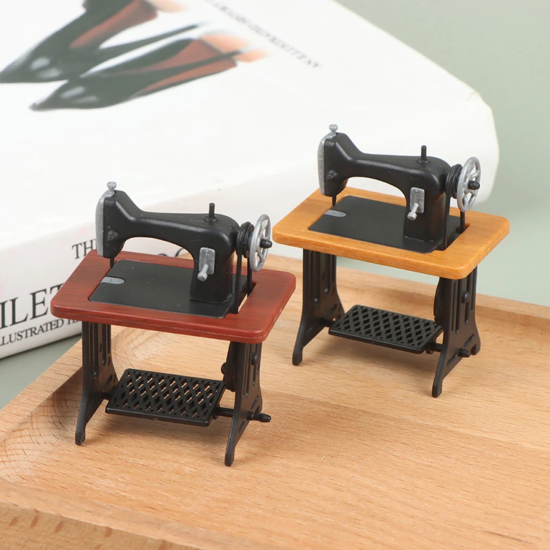 Dollhouse Decor Miniature Furniture Wooden Sewing Machine with Thread Scissors Accessories for Dolls House Kids Toys Girls