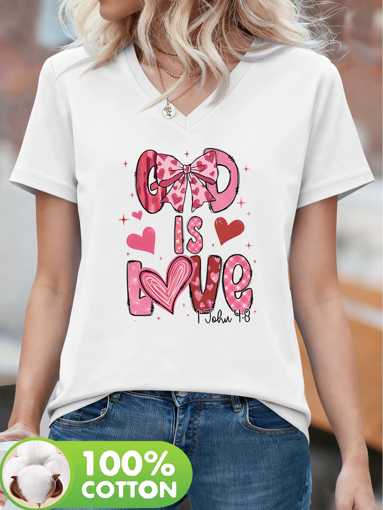 

100% pure cotton short-sleeved T-shirt with letter-printed patterns is a classic cut for women's clothing. It is a basic spring