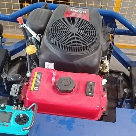 Tagliaerba semovente per tutti i terreni con telecomando 24V, tagliaerba semovente personalizzabile