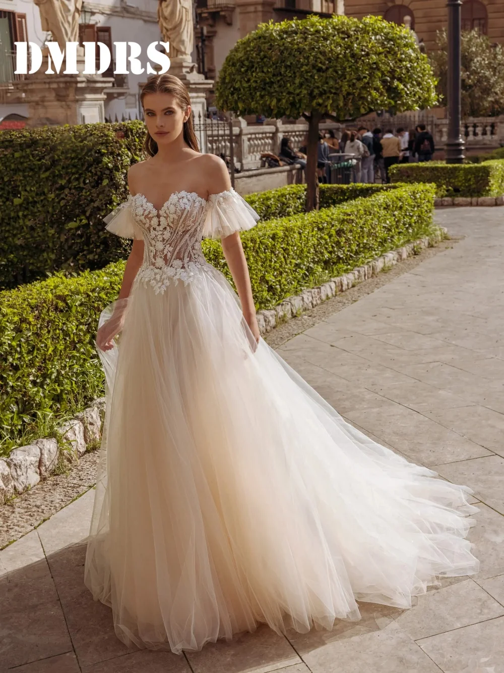

Charming Sweetheart Wedding Dress Stylish Appliqué Lace Bridal Gowns Graceful A-Line Floor-Length Wedding Gowns Vestidos De Novi