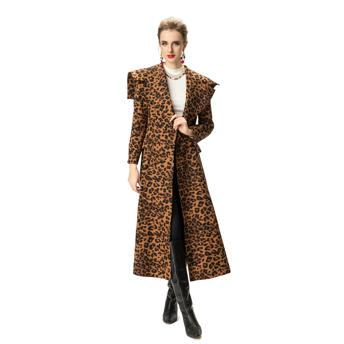 معطف نسائي طويل بطبعة جلد الفهد مع طية صدر مدببة دراماتيكية وأكمام بالون لخزانة ملابس الخريف