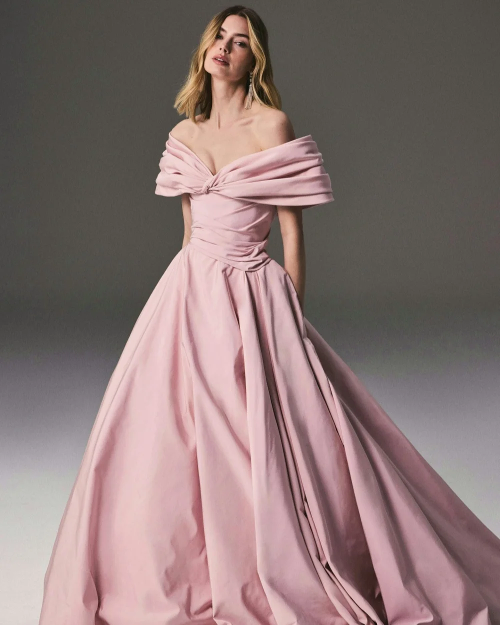 Customized Formal Simple Jersey Ruched Pleat A-Line Evening Dresses Modern Style Off-the-shoulder Sleeveless Long Prom Dresses