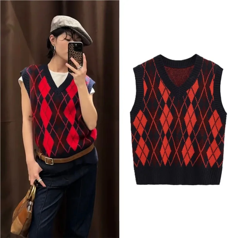 

Women Loose Diamond Patterned Knitted Vest Autumn Casual Fashion Sweater Sleeveless V-Neck Wear Female Tops