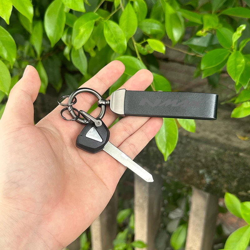 For YAMAHA XMAX 300 250 400 TMAX 560 530 TECHMAX NMAX 125 155 N-MAX Motorcycle High-Grade leather Rope Keychain Keyring key ring