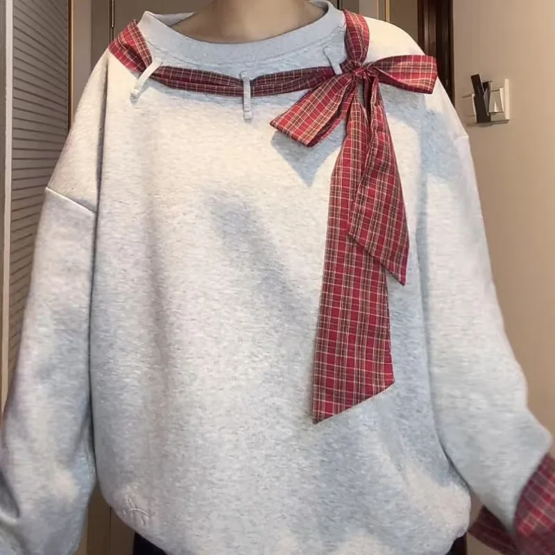 Vendita calda alla moda alla moda, carino, a quadretti, con fiocco legato, spalle scoperte, squisita felpa con cappuccio, vacanze primaverili, due maniche lunghe