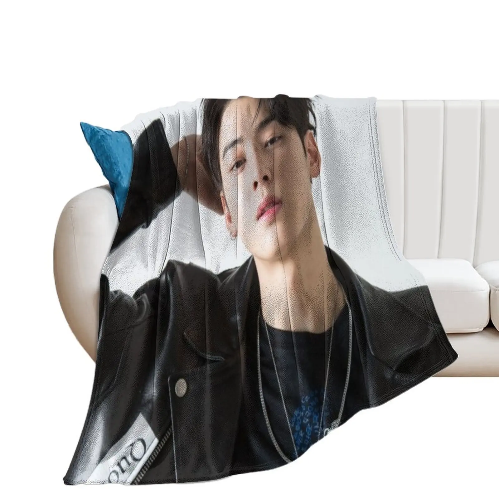 

Astro Cha Eun-woo Throw Blanket manga Camping Decorative Beds Blankets For Sofas Blankets