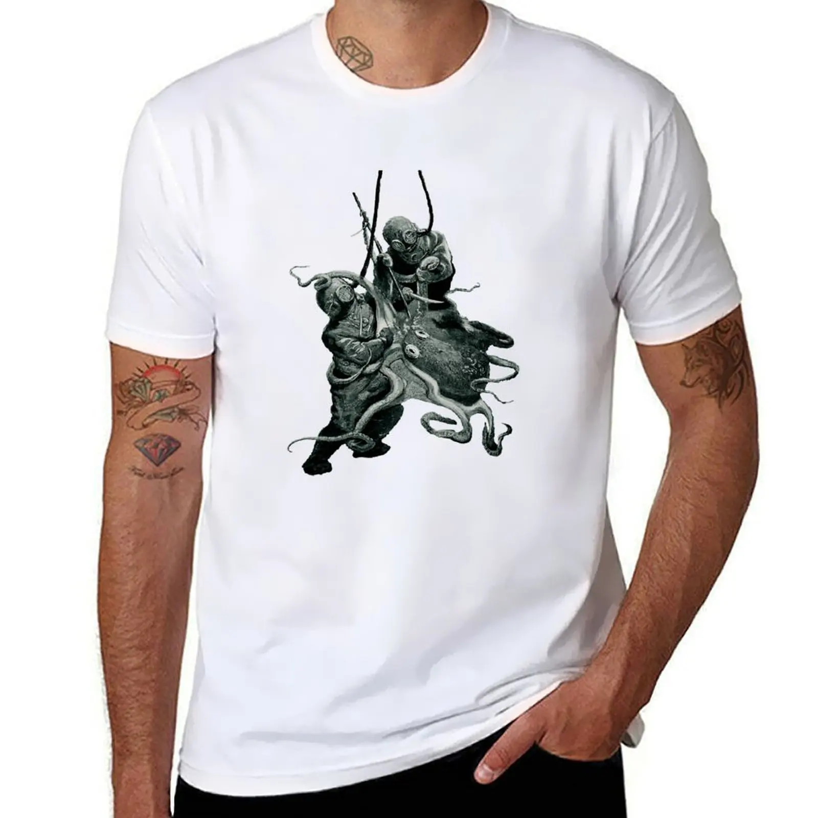 

Vintage Divers with Diving Helmets and an Octopus URM T-Shirt g man t shirts for men t shirts for man pack cotton T-Shirt