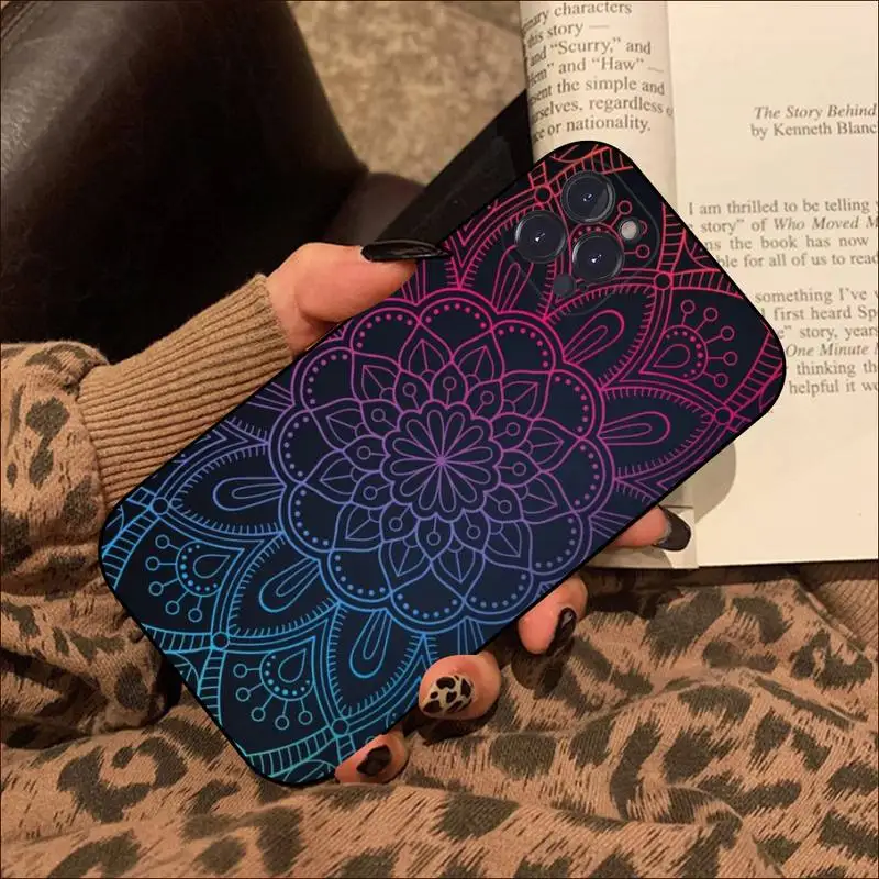 Mandala Flower Phone Case For iPhone 8 7 6 6S Plus X SE 2020 XR XS 14 11 12 13 Mini Pro Max Mobile Case