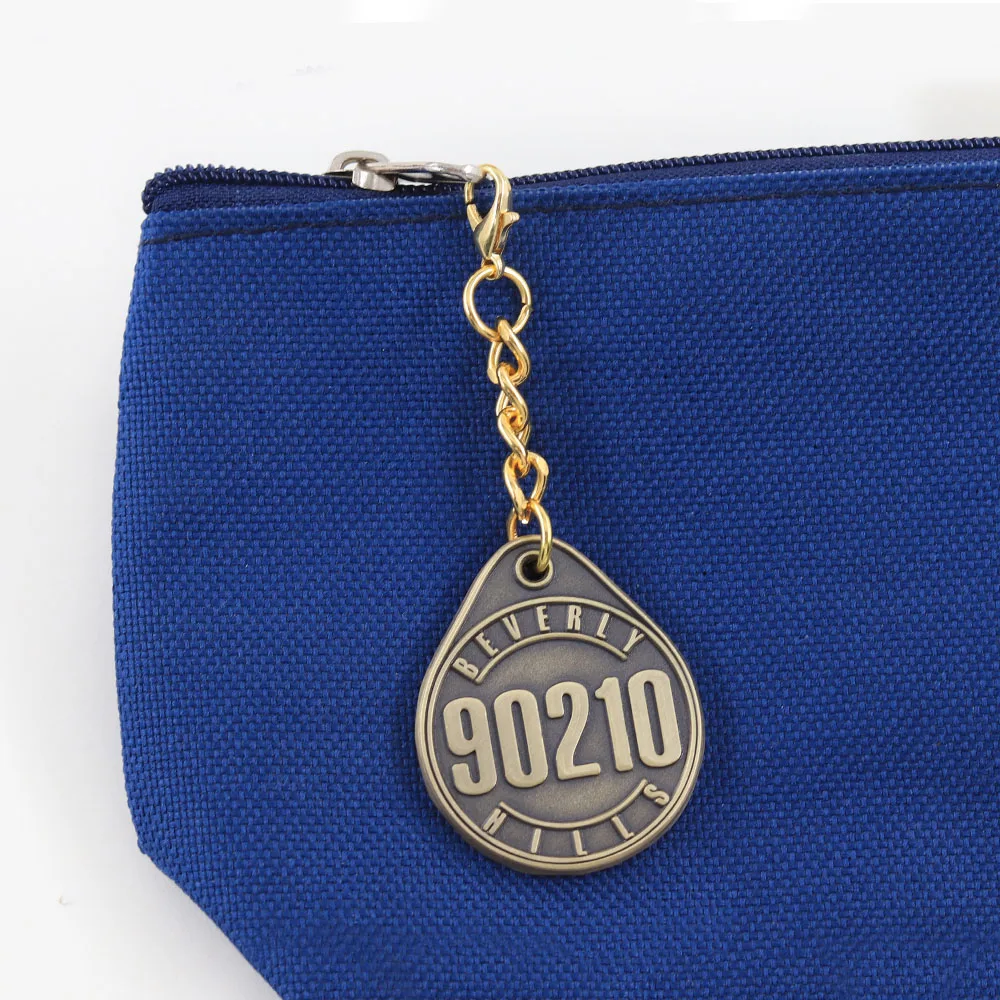 Beverly Hills 90210 Retro-Schlüsselanhänger, klassischer TV-Serien-Themen-Emaille-Schlüsselring, nostalgisches Schmuckgeschenk für Fans – Detail 9