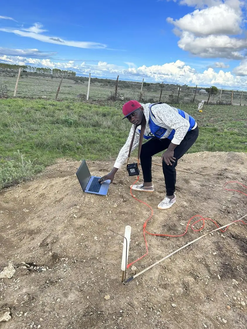 

Детектор наземной воды серии PQWT-M Высокоточный детектор глубины для поиска скважин подземных вод 100-400 м