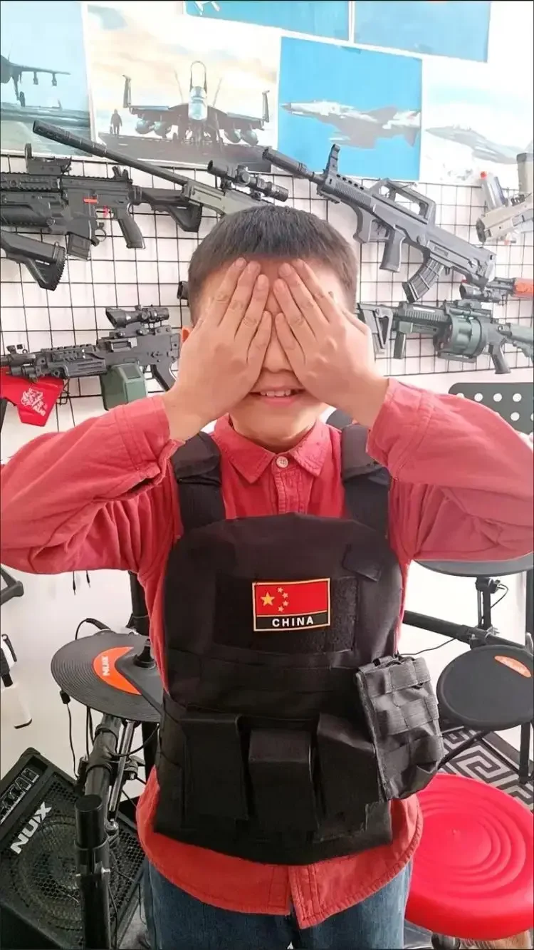 Kind Nylon uitrusting met zwemvliezen Tactisch vest Body Armor Jachtdrager Kinderaccessoires 6094-zakje Camouflage Camo Trainingsvest