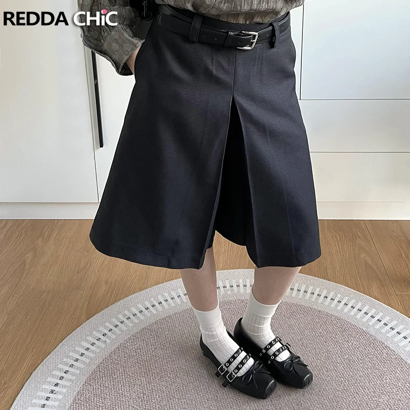 ReddaChic Minimalistische schwarze Bermudashorts für Damen, niedrige Taille, elegant, lässig, plissiert, weites Bein, Arbeitshose, Unisex, Sommerkleidung