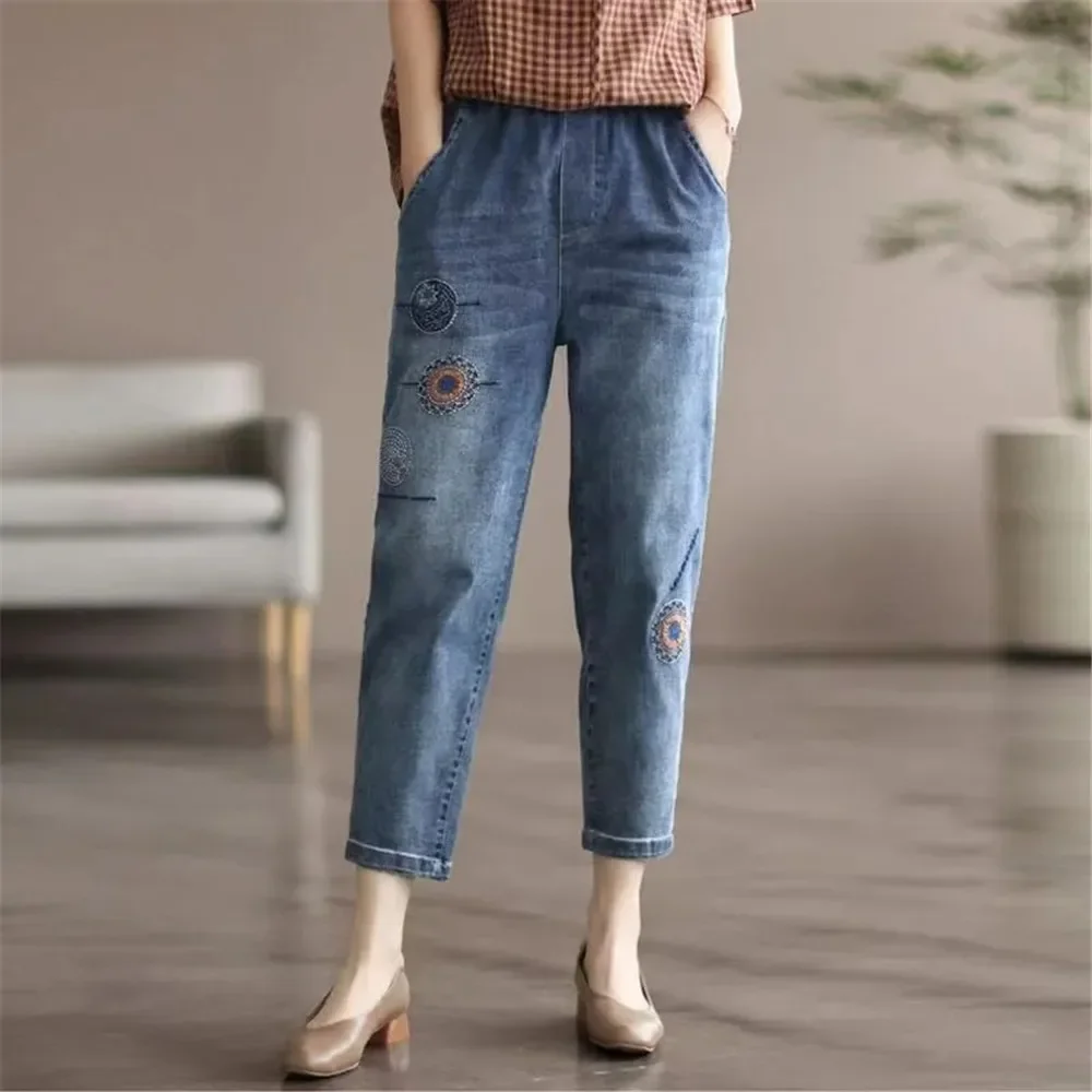 

2024 Autumn Winter Ethnic Style High Waist Embroidered Casually Slimming Harlan Jeans Retro Loose Plus Size Cropped Pants Wome