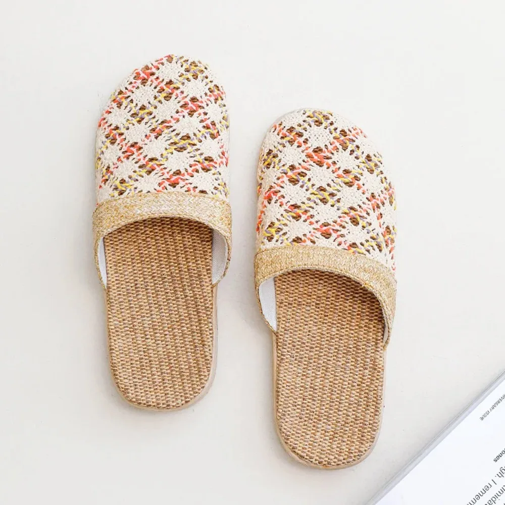 Sweet Linen Women's Slippers with Hollow Crochet Craft for All Seasons Quiet Cotton Linen Ladies Summer Slippers for Home Shoes