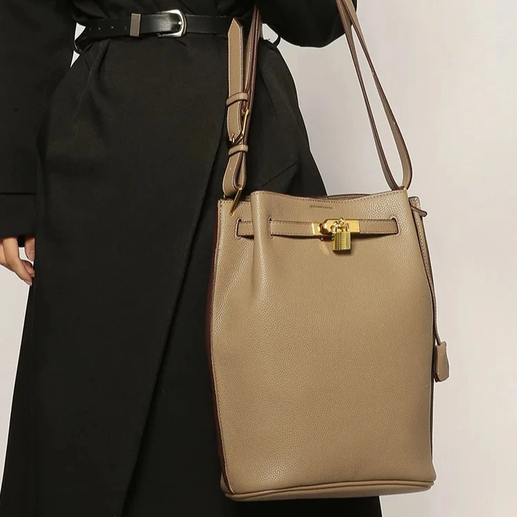 

Роскошная женская кожаная сумка-ведро большой вместимости, импортный головной убор, стальная фурнитура, сумка Keli 36 см, широкий плечевой ремень