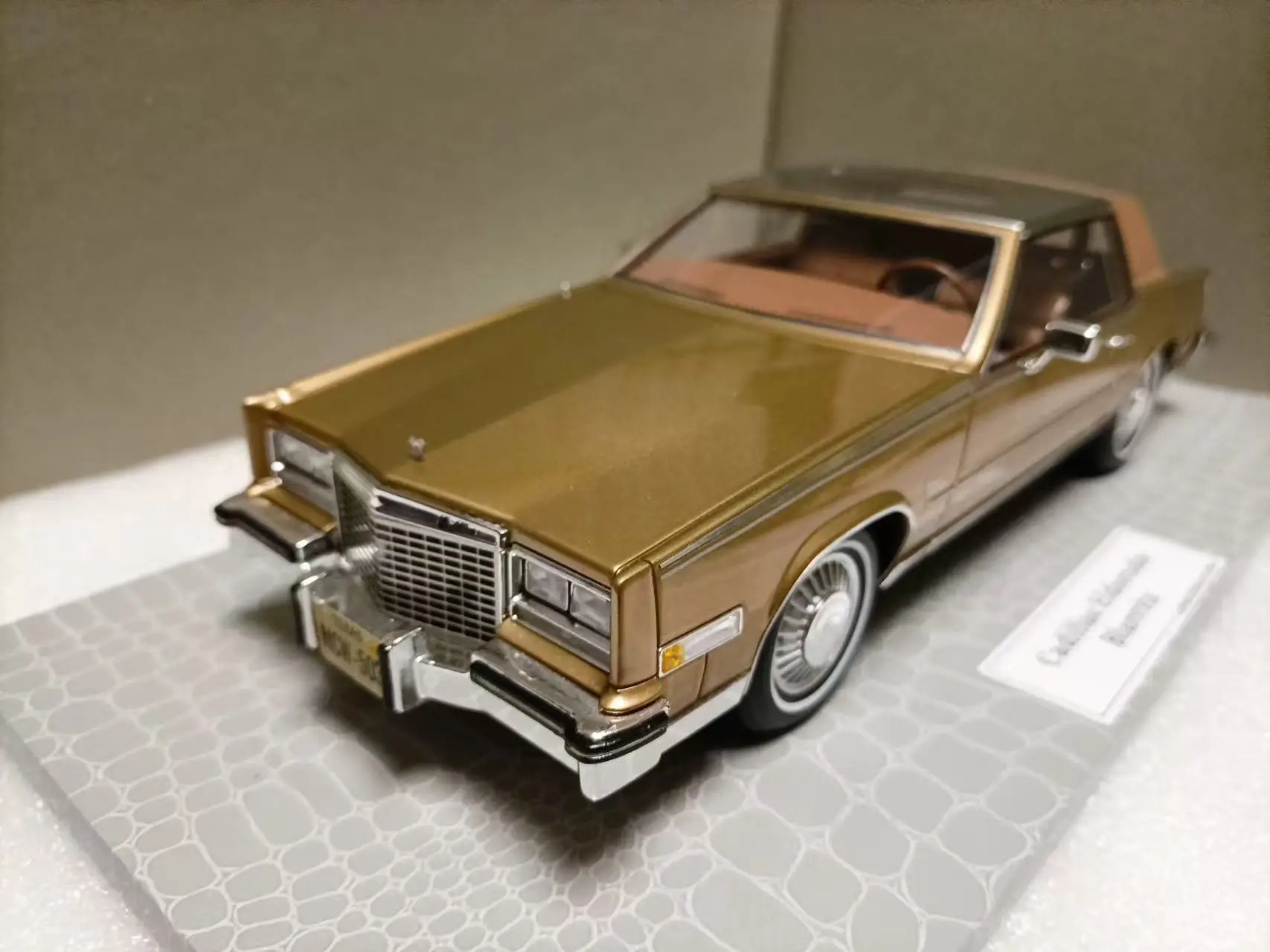 

Модель автомобиля AMC 1:18 Eldorado Biarritz 1980, имитация, лимитированная серия, из смолы и металла, статическая, игрушка, подарок