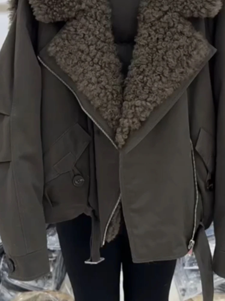 Giacca invernale elegante vintage con collo in pelliccia sintetica da donna verde militare oversize caldo cappotto spesso streetwear femminile abiti dal design chic