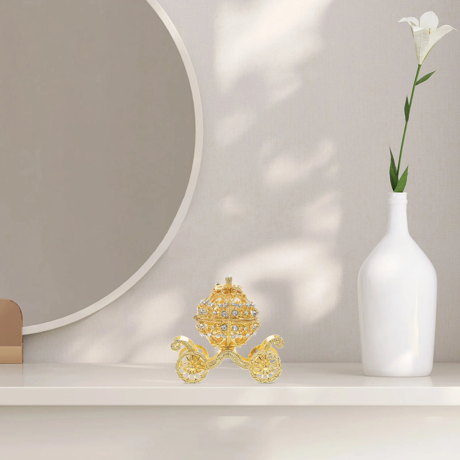 

Elegant Pumpkin Carriage Jewelry Box Decorative Storage Container Zinc Alloy Display Case Home Living Room Mini Princess Room