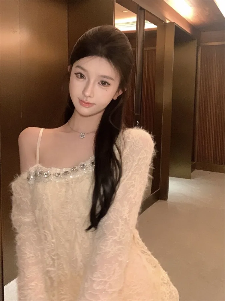 

Heavy Diamond Skew Collar Off Shoulder Sweaters Mujer 2025 Early Autumn New Knitted Pullover Y2k Loose Long Sleeve Tops Women