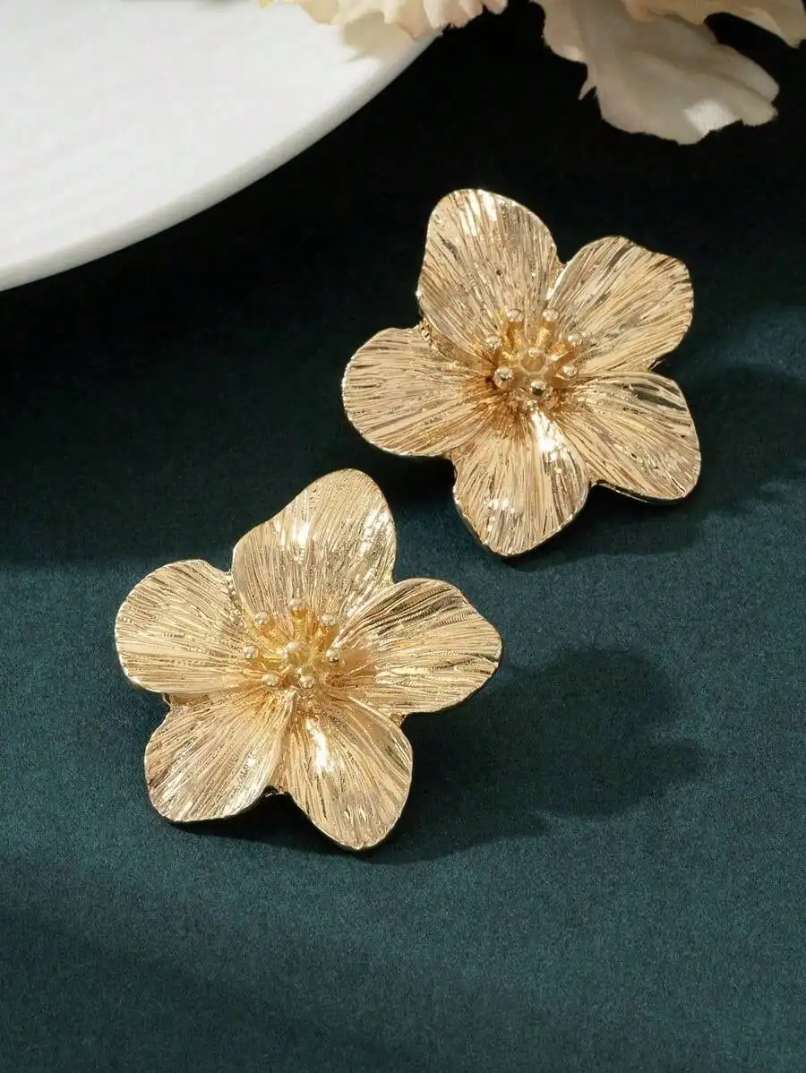 Thumbnail 3 - #61 Latest Stud Earrings Offers