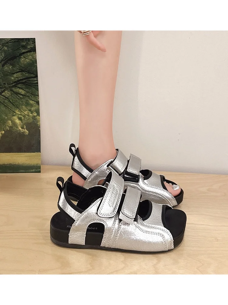 シルバー厚底マジックテープサンダル-レディース-2026新作-可愛いつま先露出-ホリデー旅行靴-多用途カジュアルビーチサンダル