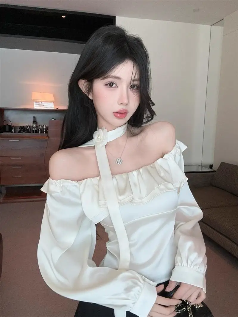 

French Style Satin Shoulder Bared Shirt Women's Spring Fashion Pure Desire Lace Trim Slim Fit Long Sleeve Breathable Short Le...