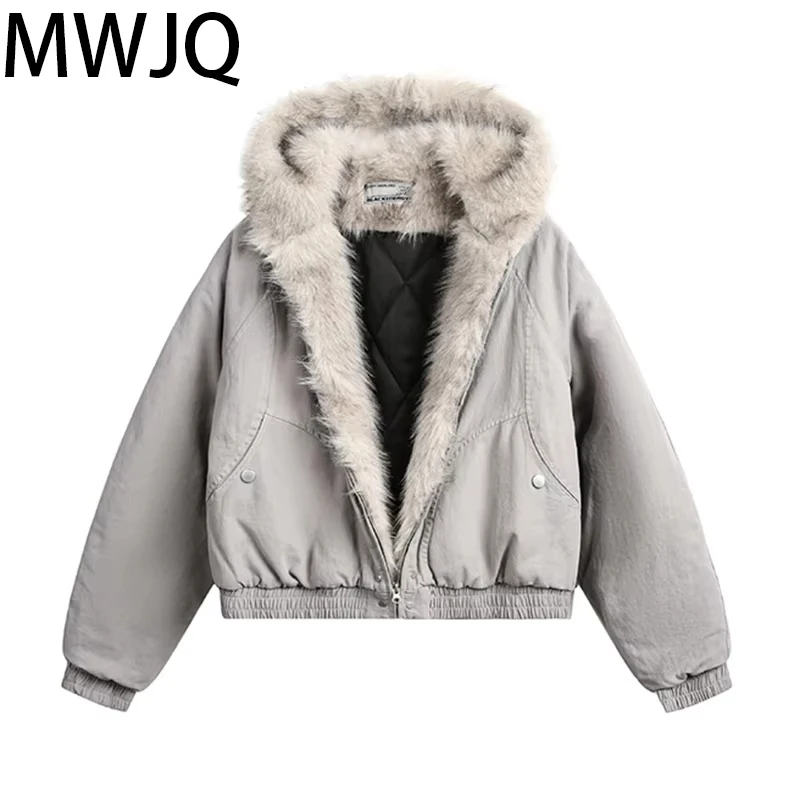 

MWJQ Fur Collar Hooded Padded Male New Winter Spliced Design Jacket Fashion High street Men's Cotton-padded Loose Coats 010008