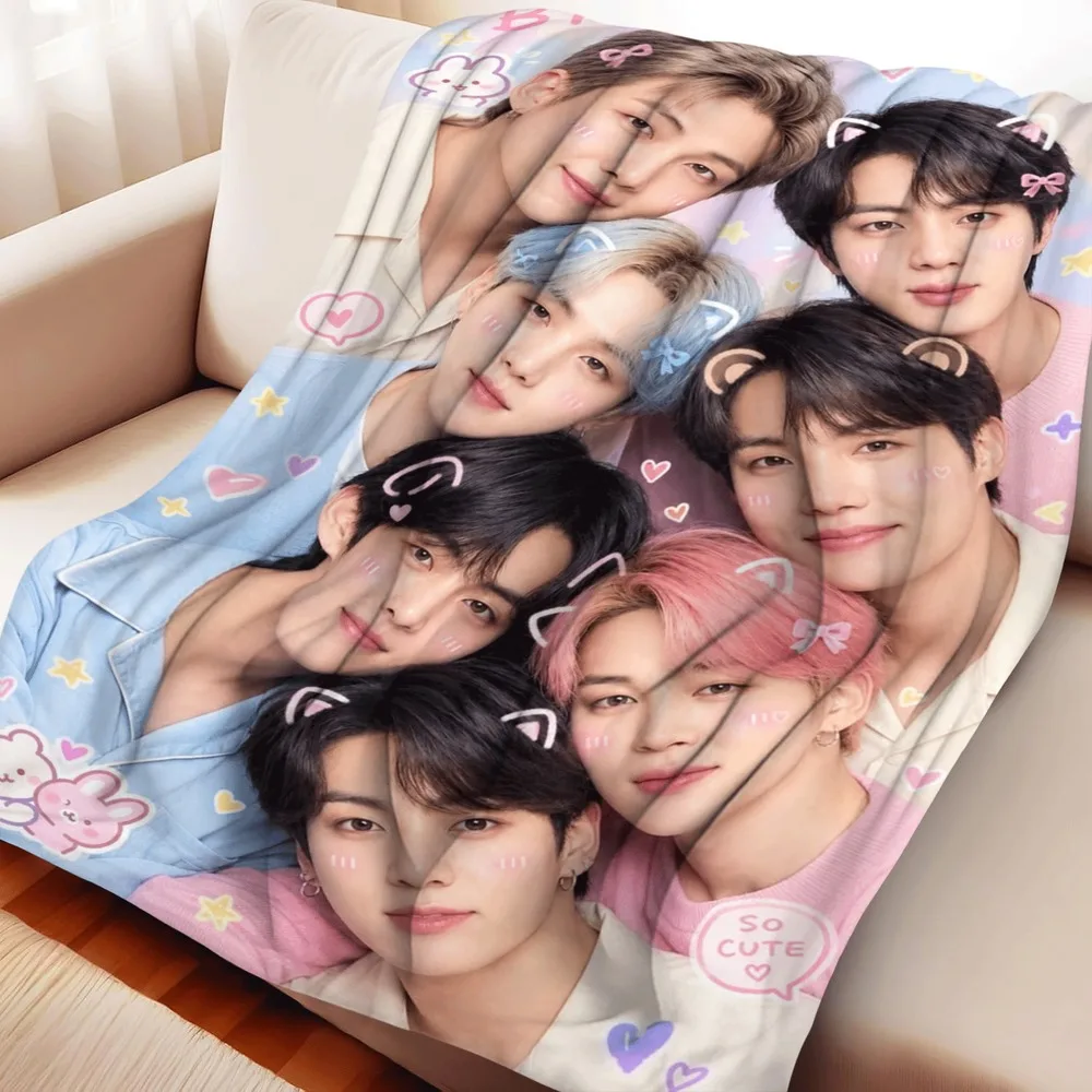 Kpop Group Cute Heart Bow Flannel Blanket Throw Blanket for Sofa Bed