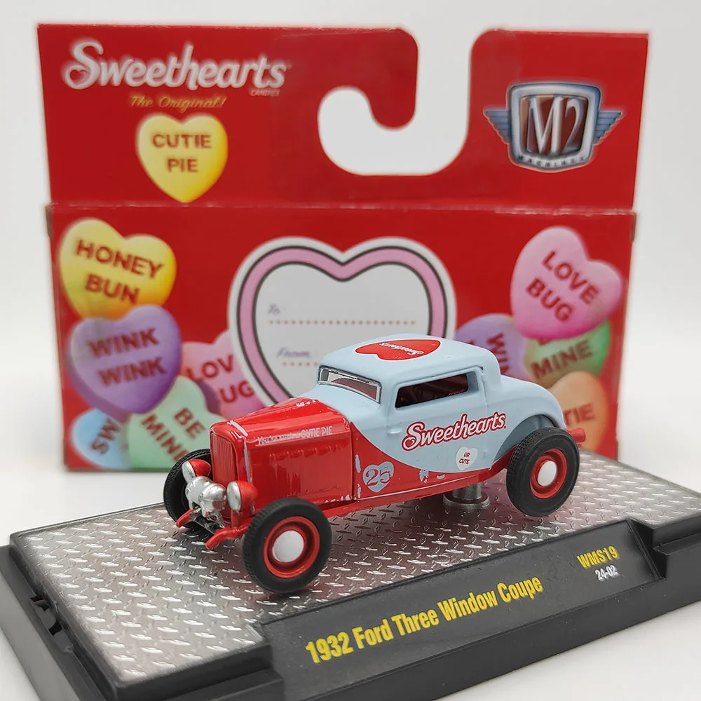 

Diecast M2 1/64 Scale 1932 Ford Three-window Coupe Alloy Car Model Collectible Toy Gift Souvenir Display Ornament