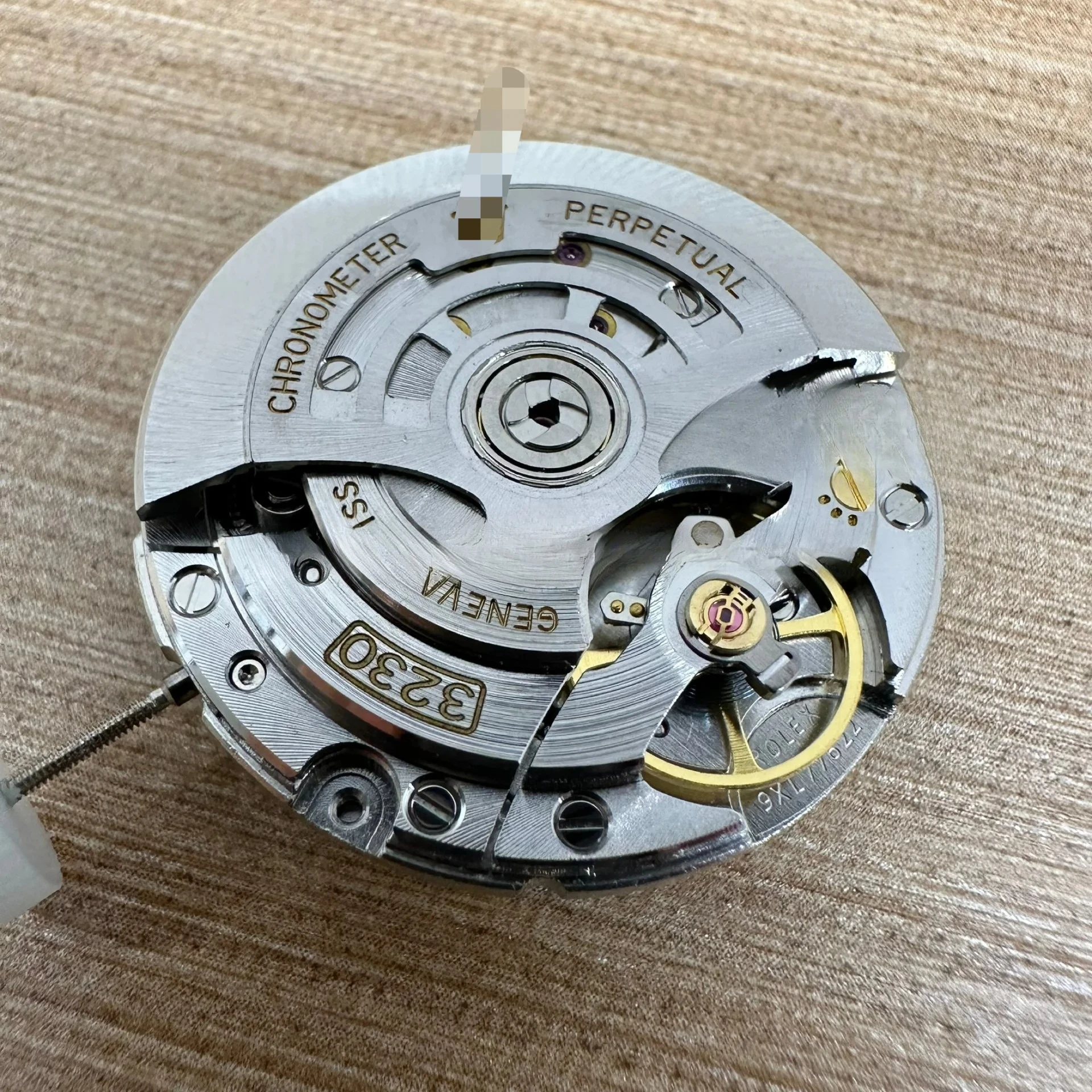 إكسسوارات ساعات بائع الذهب حركة 3230 جديدة بدون تقويم حركة ميكانيكية أوتوماتيكية صينية