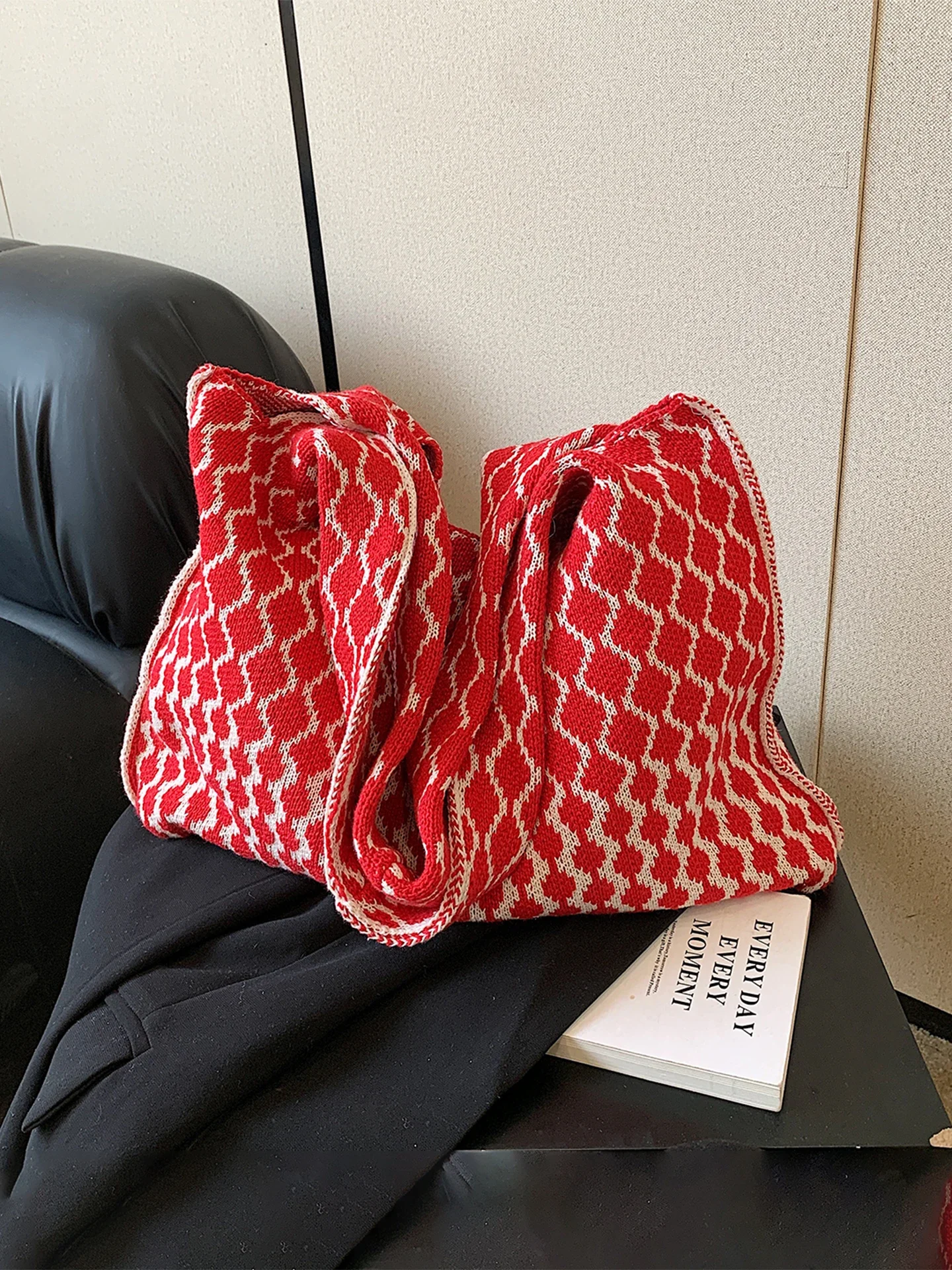 

Lazy Style Knitting Tote Bag for Women Autumn New Wave Patterns One Shoulder Bags American Style Large Capacity Underarm Bag