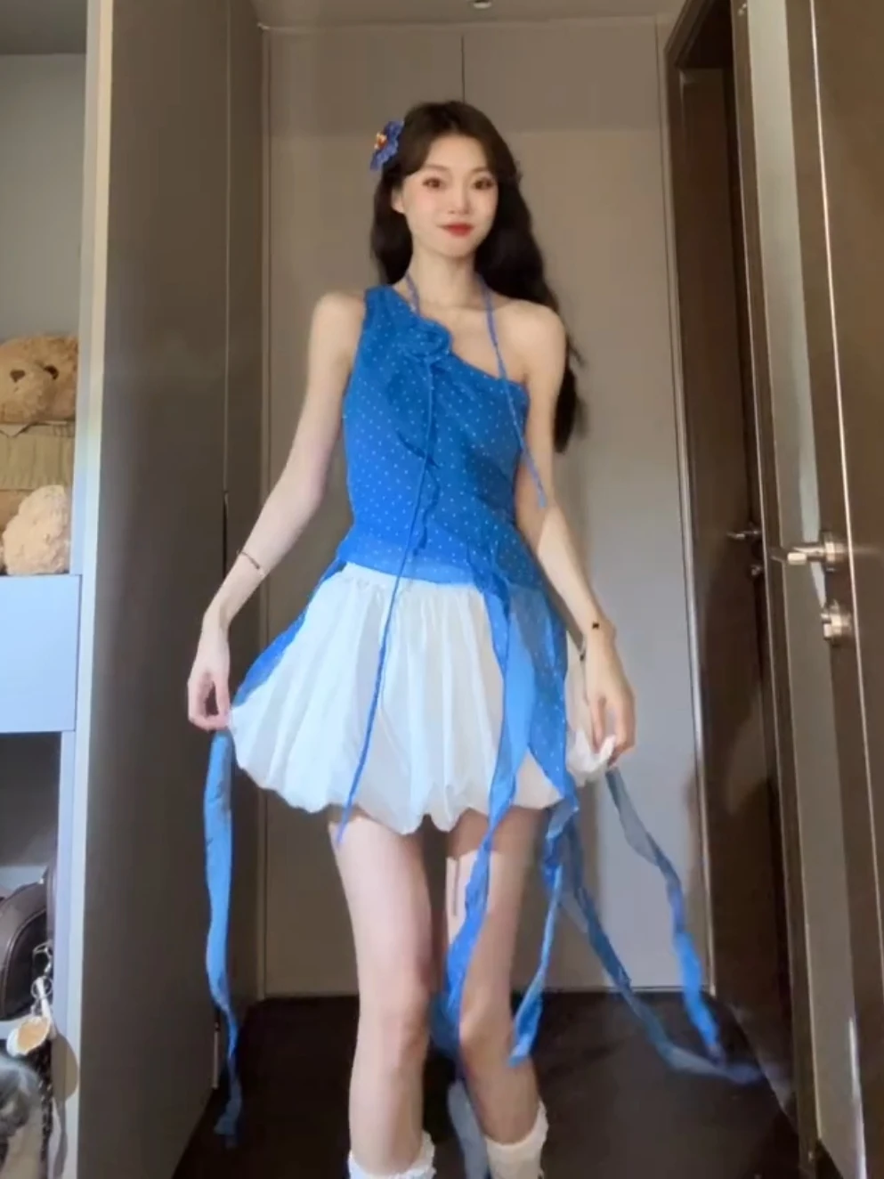 

Chic Polka Dot Asymmetrical oulder Women's irt Summer Breathable Comfortable ort Top Blue Dots Slant oulder Design