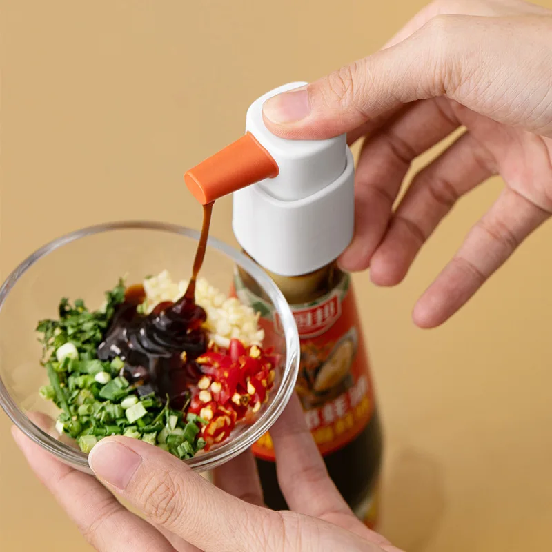 Oyster sauce press Kitchen condiment bottle squeezer Household gadget Salad ketchup pump head squeezer