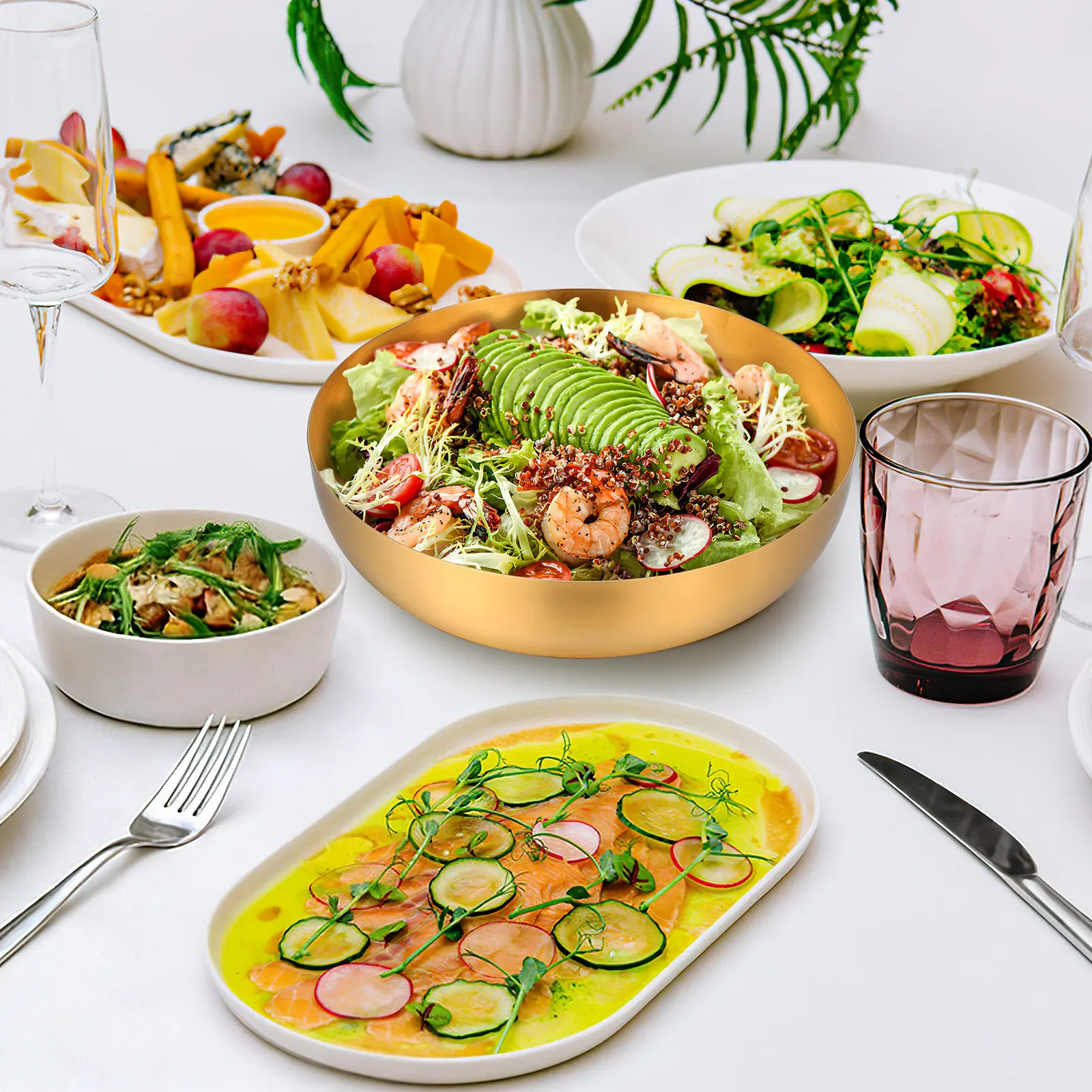 

Stainless Steel Fruit Salad Bowl Exquisite Workmanship Sturdy Reusable Serving Bowl for Home Kitchen Parties and Everyday Use