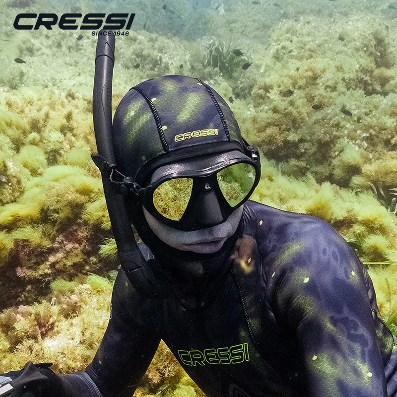 Cressi Nano Ultra Low Volume Free Diving Mask Tempered Glass 2 Window Integrated Dual Frame Black Silicone Mask for Adults