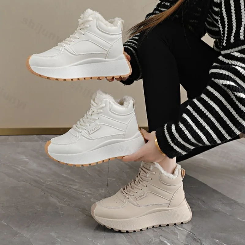 Women's Vintage Warm Velvet High Top Snow Boots 2025 Winter New Fashion Versatile Plush Comfortable Non Slip Chunky Cotton Boots view 2