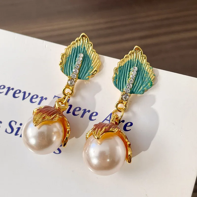 

Goldfish Koi Pearl Earrings Vintage Style Studs Women's Simple And Elegant Colored Enamel Jewelry