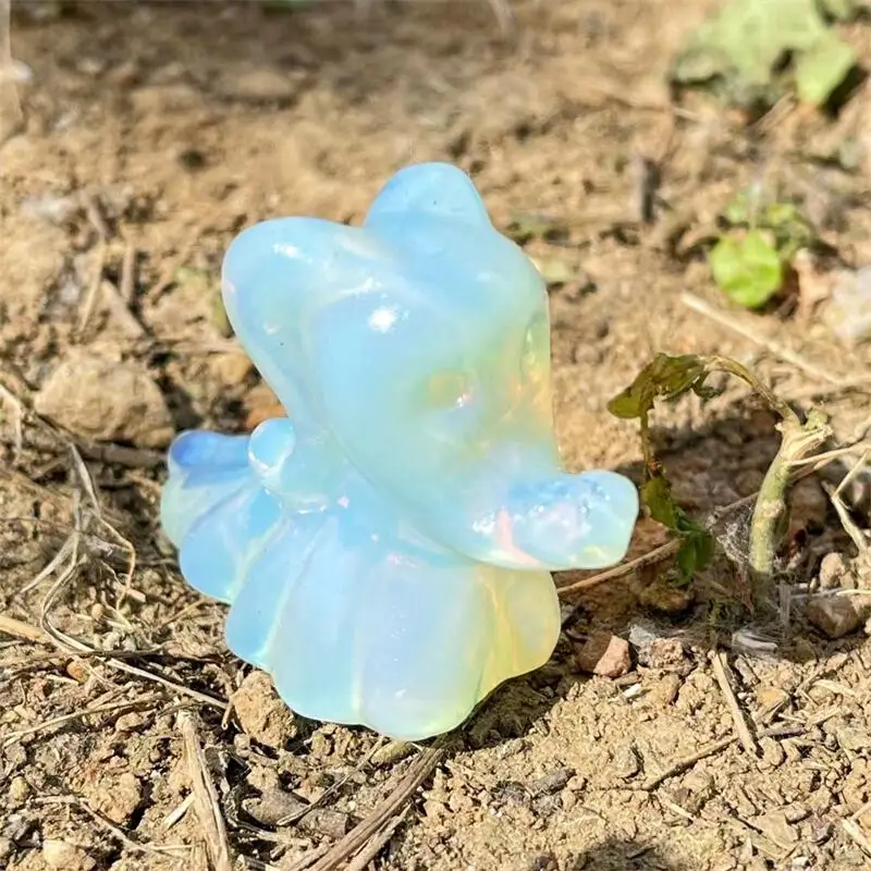 5.5CM High-quality White Opalite Ghost Specter Dog Carved Crystal Handmade Energy Home Ornaments Healing Decoration Stones 1pcs