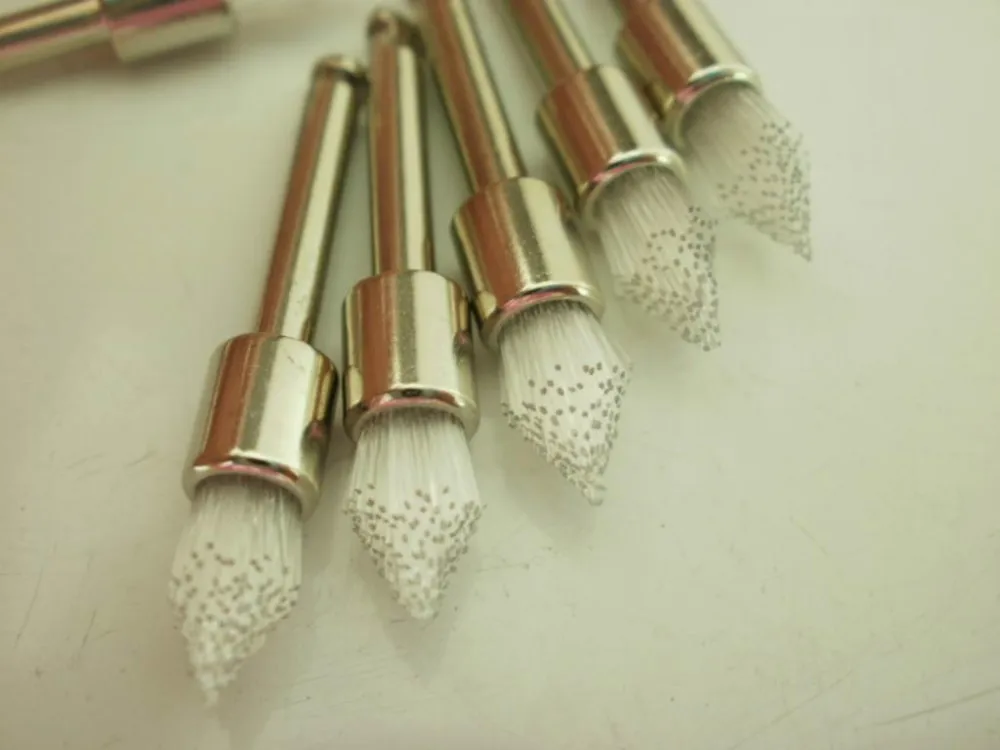 

100PCS Dental polishing brush Latch style tapered Prophylaxis White nylon prophy brush dental equipment materials PB340