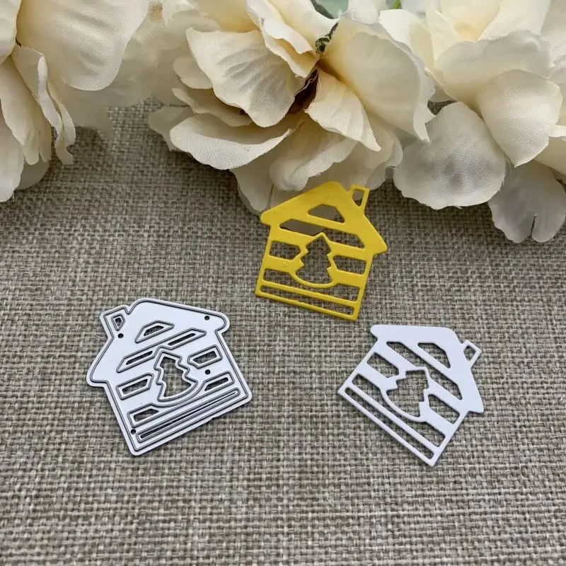 Christmas Tree Hous…