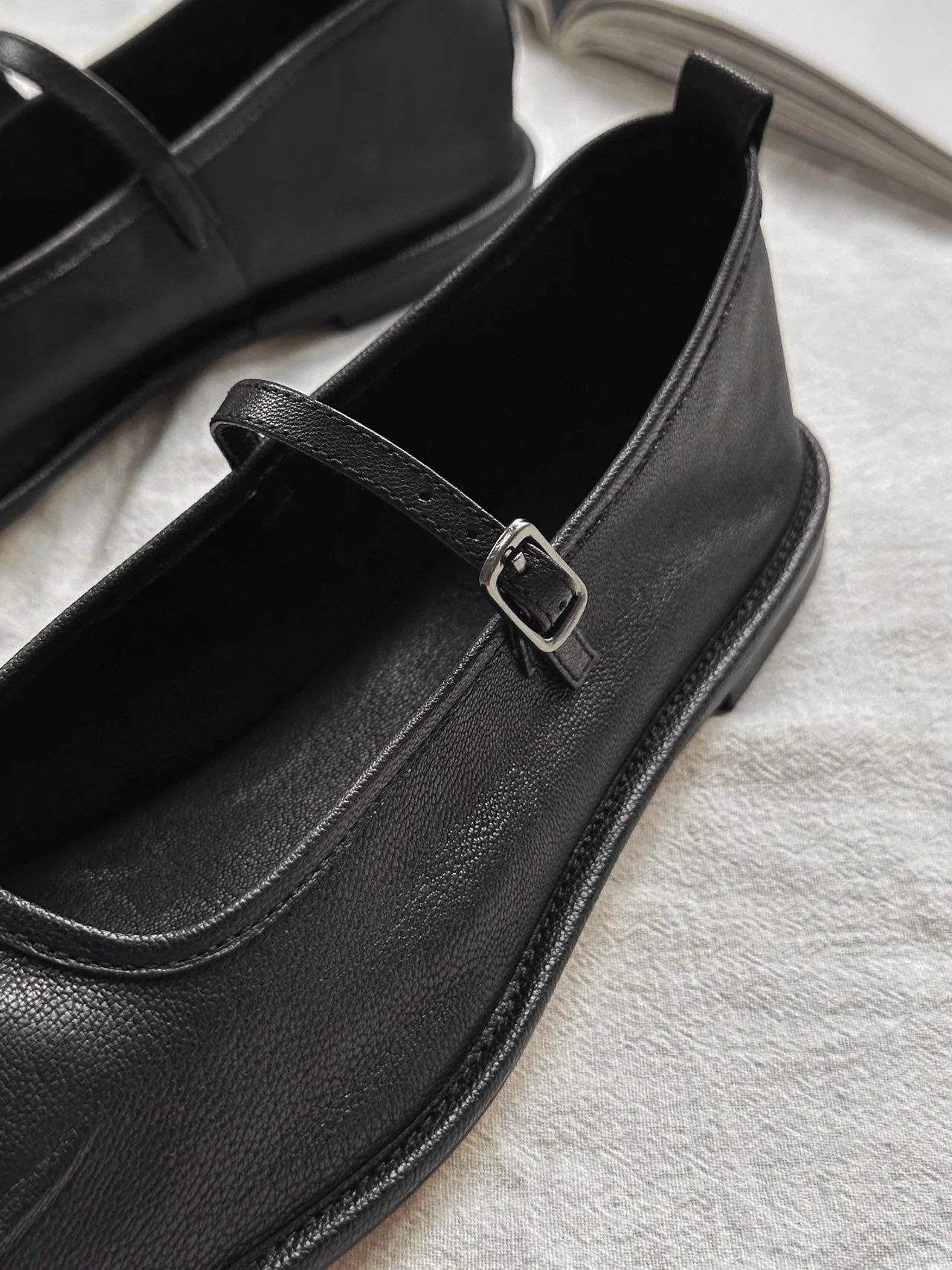 Maxdutti outono francês minimalista couro genuíno mary jane sapatos retro dedo do pé quadrado elegante macio e confortável sapatos planos mocassins w