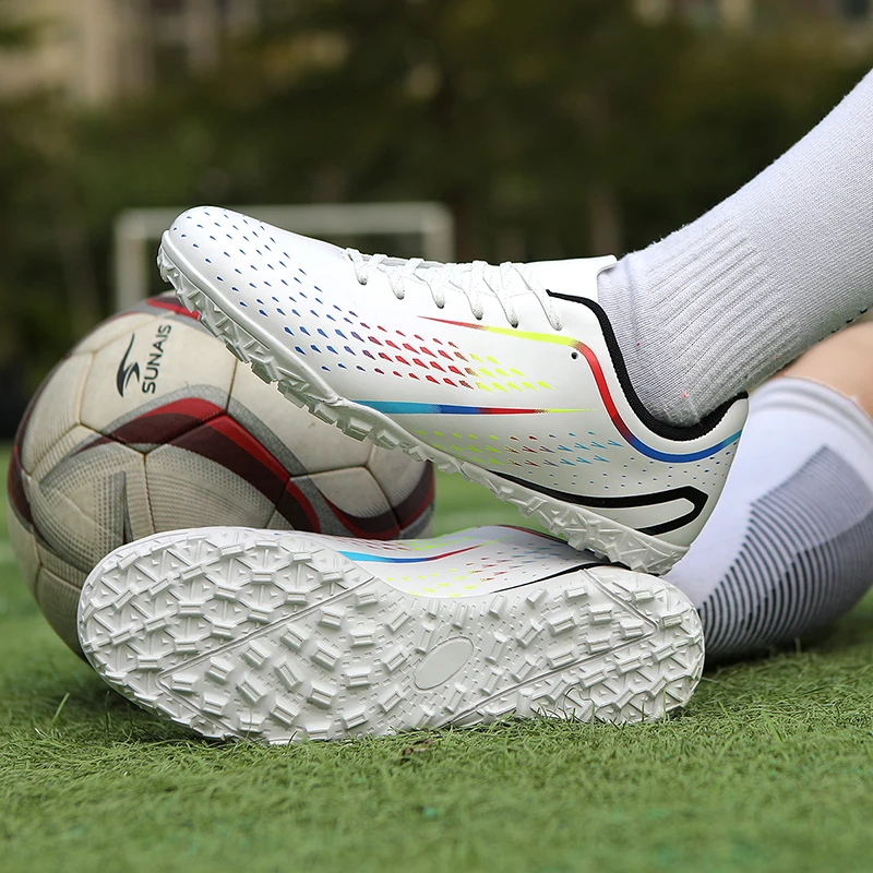 

New Men Football Boots Cleats Non-Slip High-quality Futsal Sneakers Grass Soccer Shoes High-top Match Indoor Hot-selling FG/TF