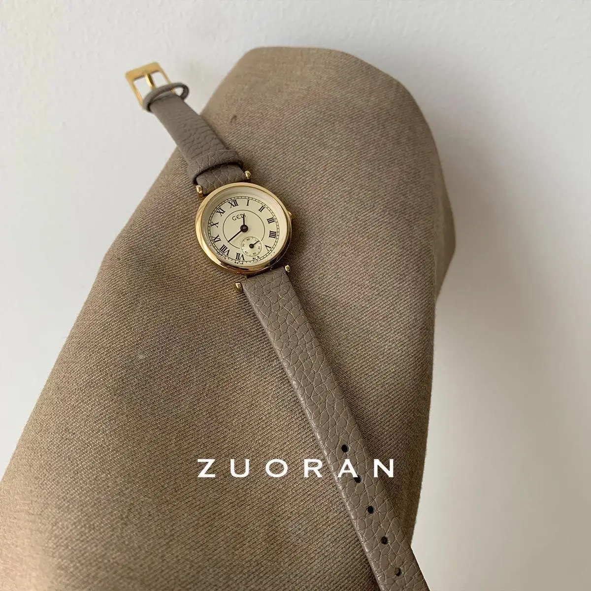 

Elegant women's wristwatch, vintage Roman numeral round dial, versatile quartz watch, women's accessory, women's gift.