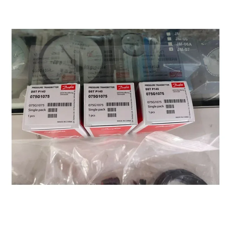 DANFOSS pressure transmitter DSTP140 075G1075