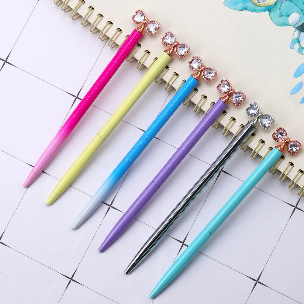 

1 шт., школьная ручка с бриллиантовой бабочкой, 1 мм, металлическая шариковая ручка, черная ручка для письма для студентов, канцелярские принадлежности из розового золота