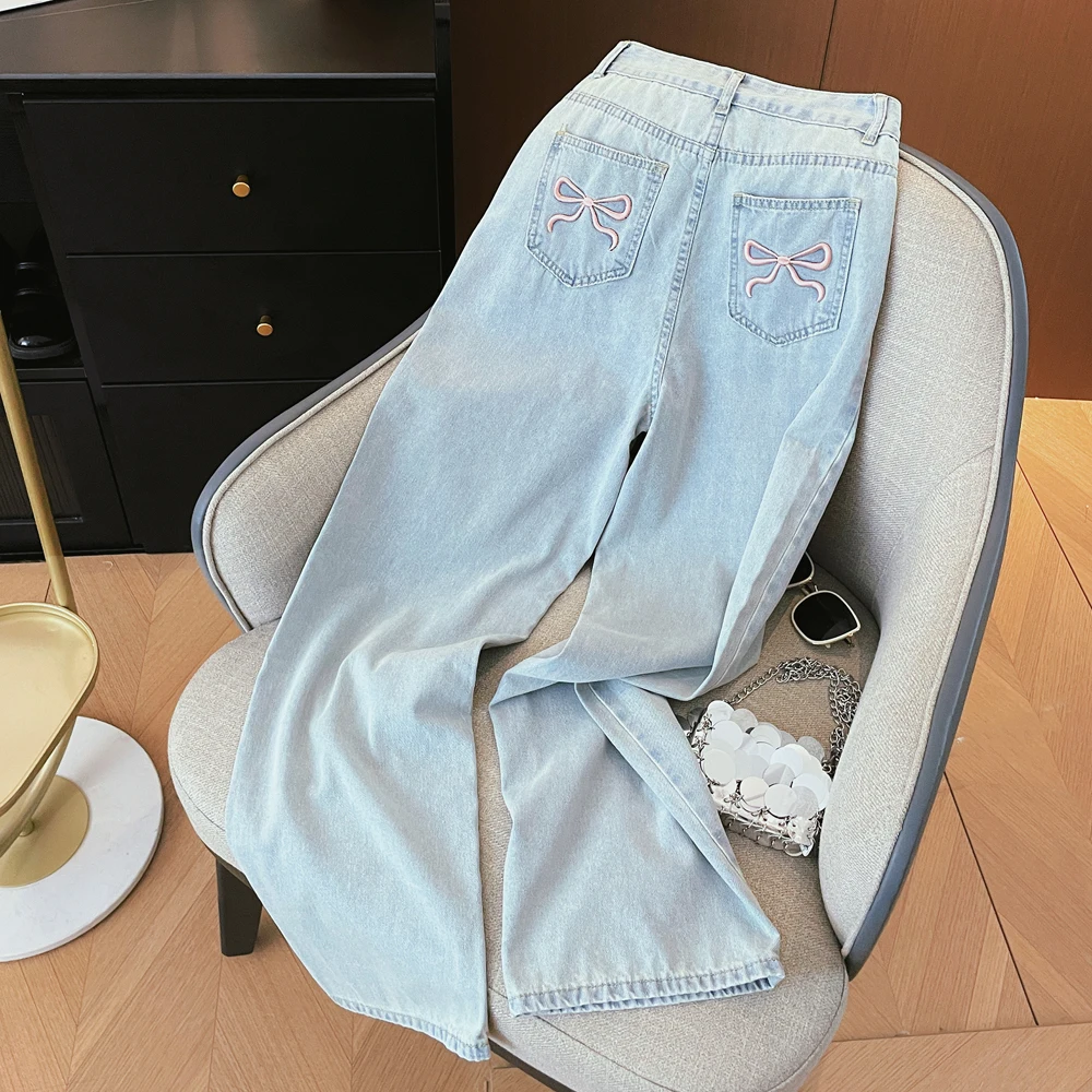 

Корейский вариант светло-голубые Вышитые милые джинсы для женщин летние зауженные прямые брюки с высокой талией и широкими штанинами